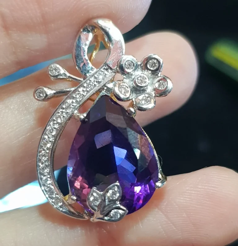 ทองฝังอัญมณี